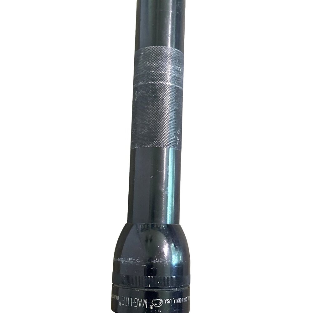 Maglite 2 Cell Black Flashlight 10" Some Imperfections